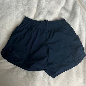 Lululemon hotty hot short